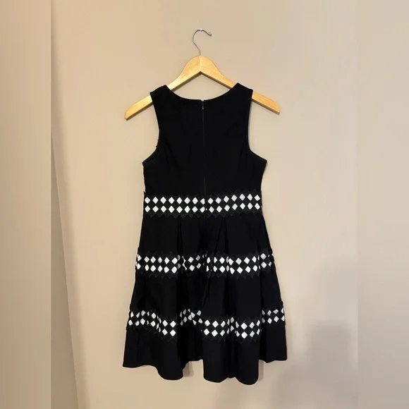 Jun & Ivy Women's Sleeveless Black Diamond Pattern Dress Size S - Picture 2 of 3